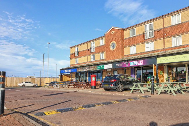 33 Navigation Point, Harlepool, TS24 0UJ 3