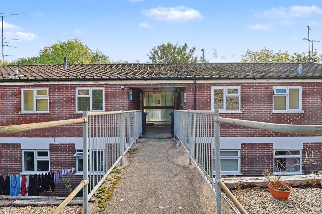176 Park Street, Yeovil, BA20 1QT 2