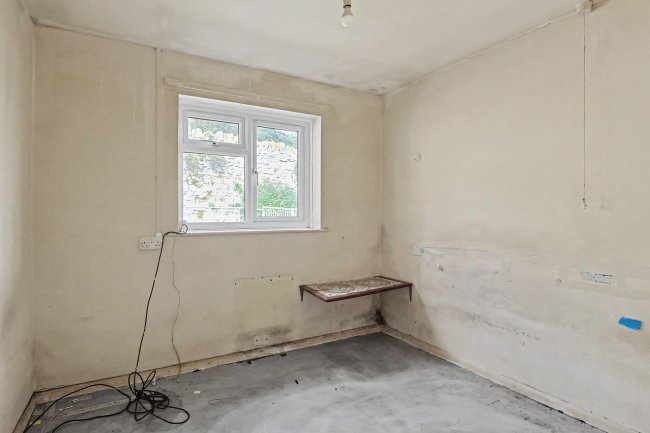 176 Park Street, Yeovil, BA20 1QT 2