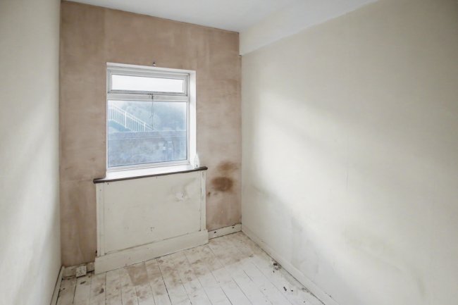 144 Marine Court, St. Leonards-on-Sea, East Sussex TN38 0DZ 1
