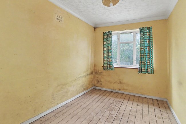 110 Kent Road, Southampton, Hampshire, SO17 2LG 3