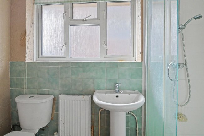 110 Kent Road, Southampton, Hampshire, SO17 2LG 3