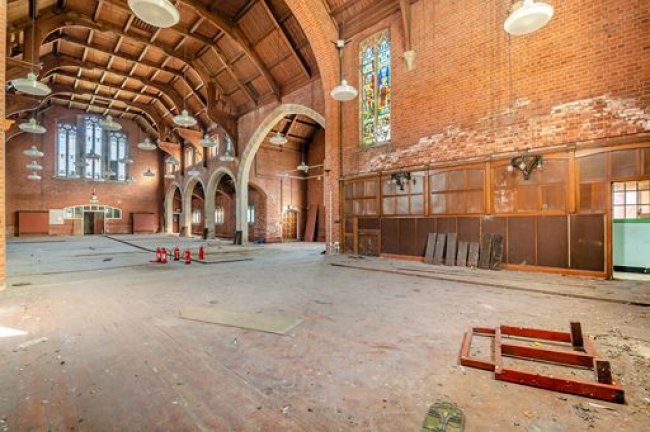 Former Welholme Congregational Church, 4 Granville Street, Grimsby, DN32 9PL 10