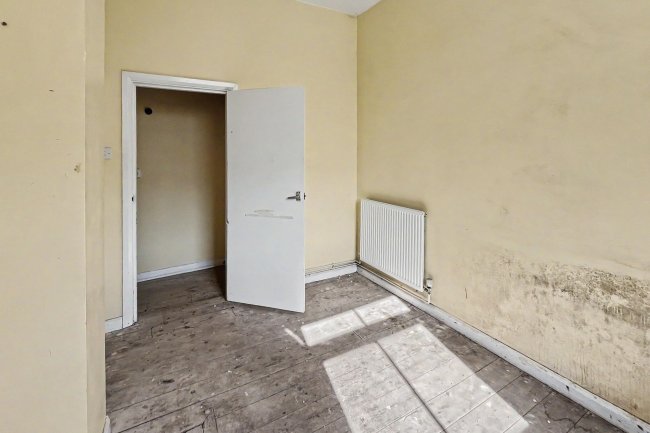 1B Arnold Road, Tooting, London, SW17 9HU 19