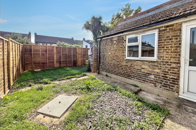 1B Arnold Road, Tooting, London, SW17 9HU 19