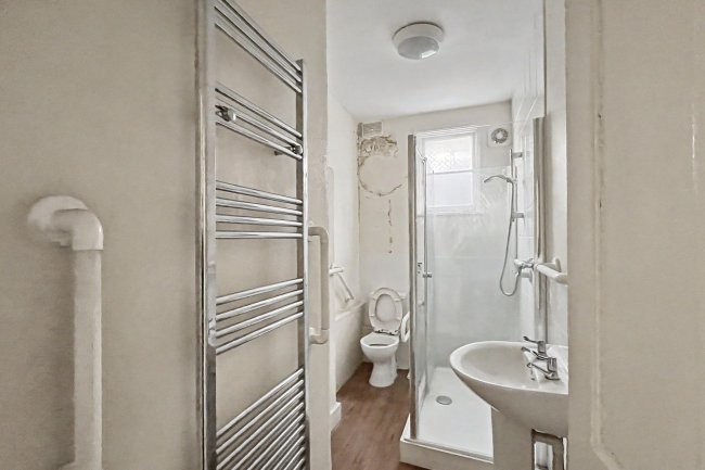 122 & 124 Tranmere Road, Earlsfield, London SW18 3QT 5