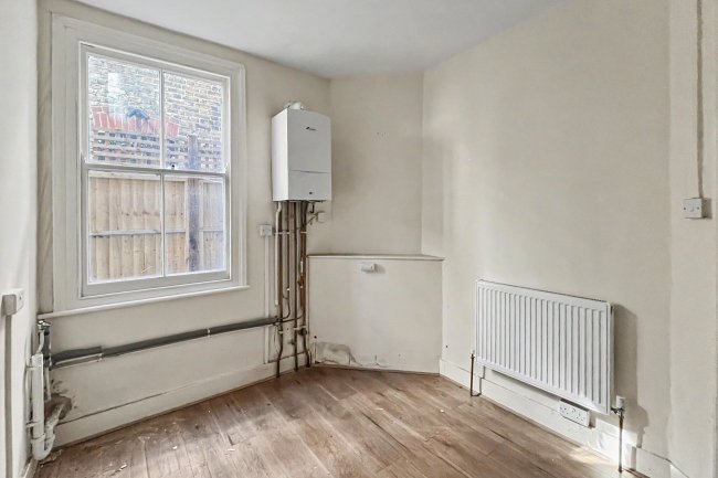 122 & 124 Tranmere Road, Earlsfield, London SW18 3QT 5