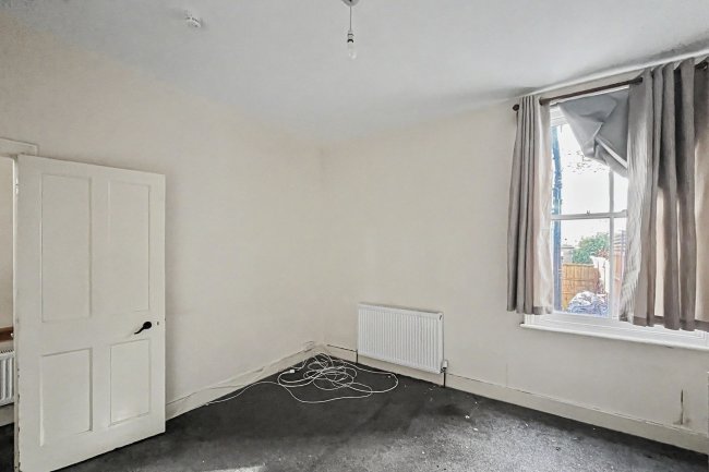 122 & 124 Tranmere Road, Earlsfield, London SW18 3QT 5