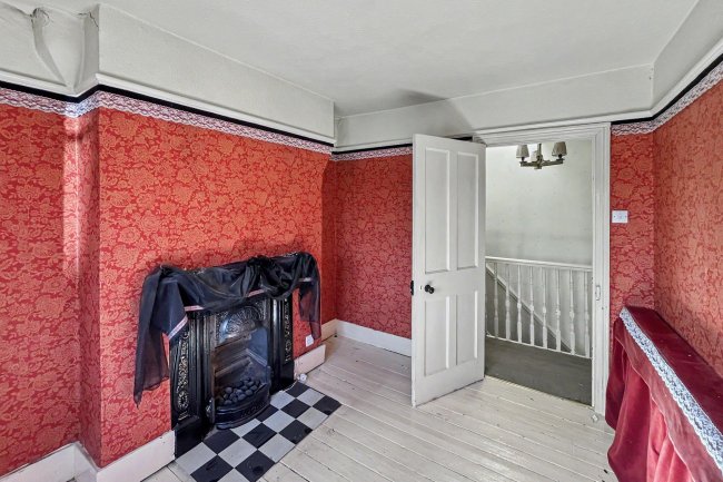 16a Replingham Road, Southfields, London SW18 5LS 8