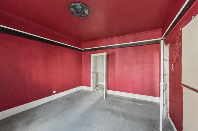 16a Replingham Road, Southfields, London SW18 5LS 8