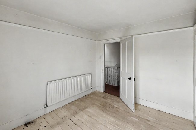 16a Replingham Road, Southfields, London SW18 5LS 8