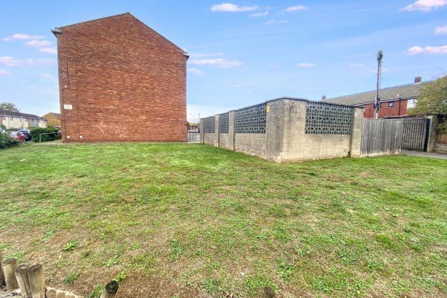 Flat 2, Neeld Crescent, Chippenham, Wiltshire, SN14 0HT 8