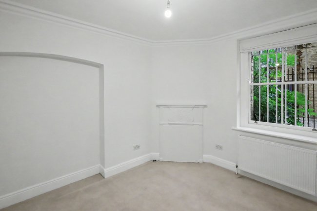 87 Clarence Gate Gardens, Glentworth Street, Marylebone, London NW1 6QP 10