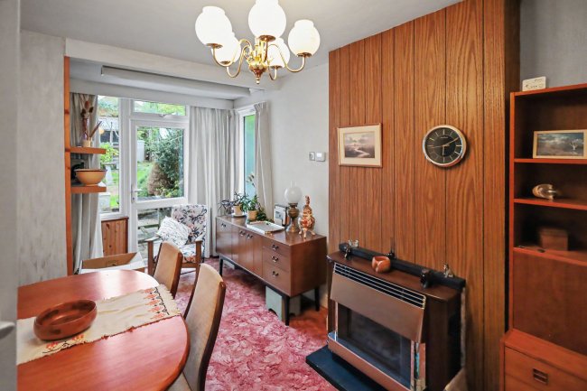 99 Glentrammon Road, Green Street Green, Orpington, Kent, BR6 6DQ 4