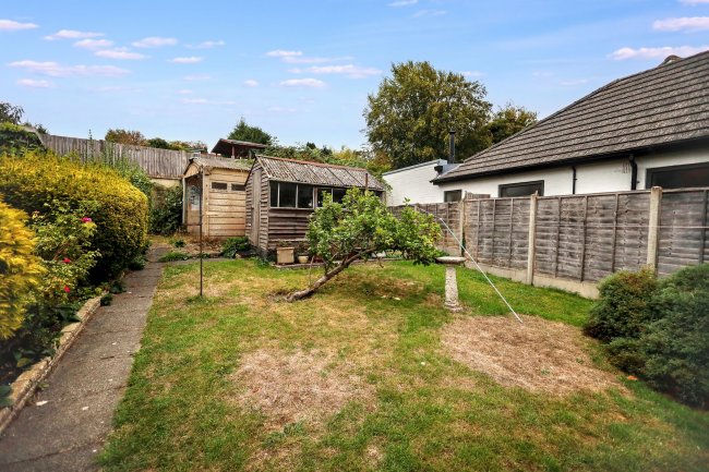 99 Glentrammon Road, Green Street Green, Orpington, Kent, BR6 6DQ 4