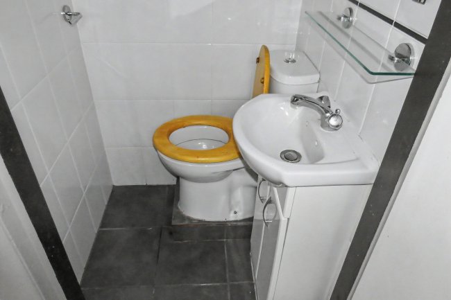 21 Crompton Avenue, Blackpool FY4 3LQ 10