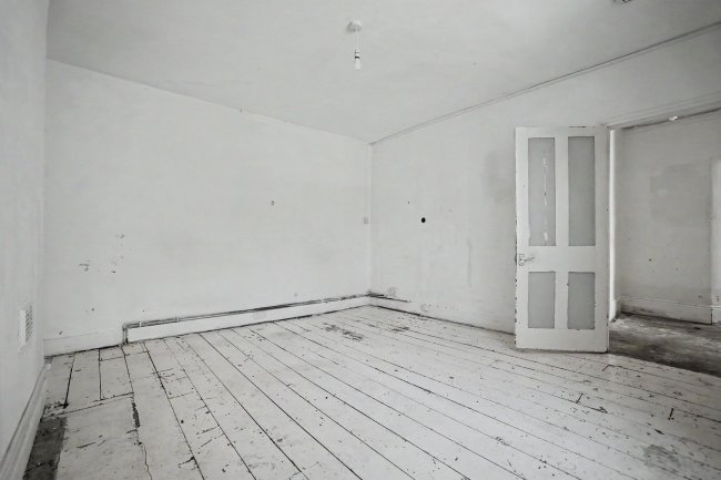 Flat 1 Marshall House, 2 Dorncliffe Road, London, SW6 5LF 37