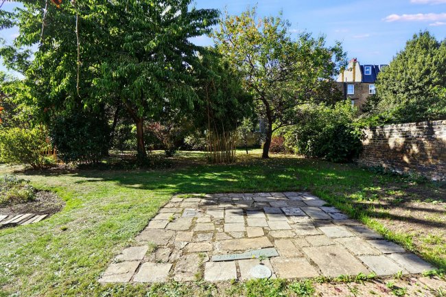 Flat 1 Marshall House, 2 Dorncliffe Road, London, SW6 5LF 37
