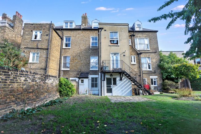 Flat 1 Marshall House, 2 Dorncliffe Road, London, SW6 5LF 37