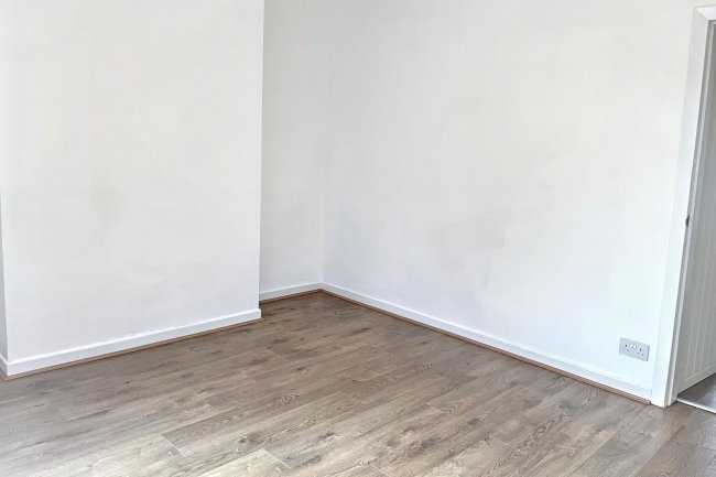 5 Mansfield Road, Sutton-In-Ashfield, Nottinghamshire, NG17 4EL 10