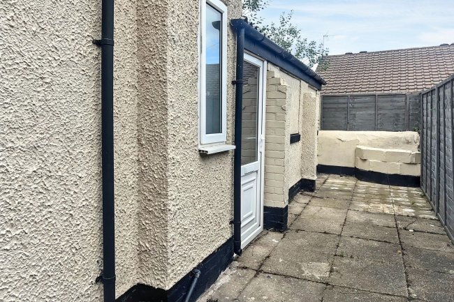 5 Mansfield Road, Sutton-In-Ashfield, Nottinghamshire, NG17 4EL 10