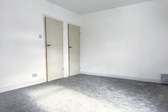 5 Mansfield Road, Sutton-In-Ashfield, Nottinghamshire, NG17 4EL 10