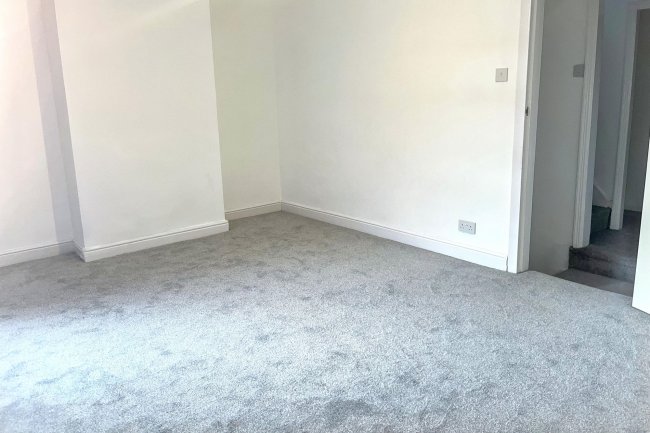 5 Mansfield Road, Sutton-In-Ashfield, Nottinghamshire, NG17 4EL 10