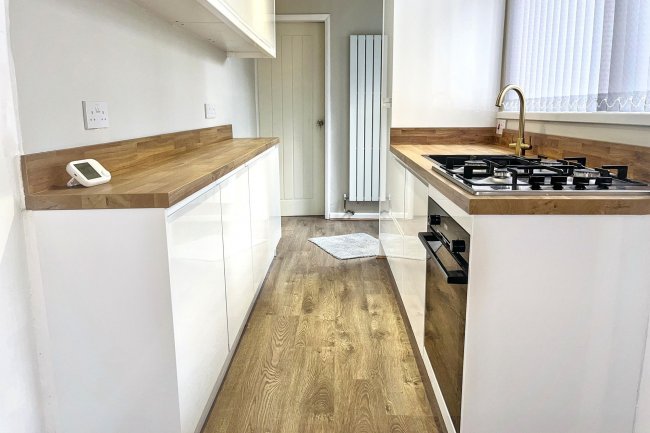 5 Mansfield Road, Sutton-In-Ashfield, Nottinghamshire, NG17 4EL 10