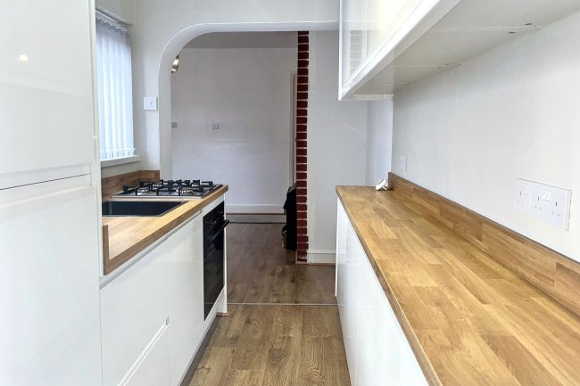 5 Mansfield Road, Sutton-In-Ashfield, Nottinghamshire, NG17 4EL 10