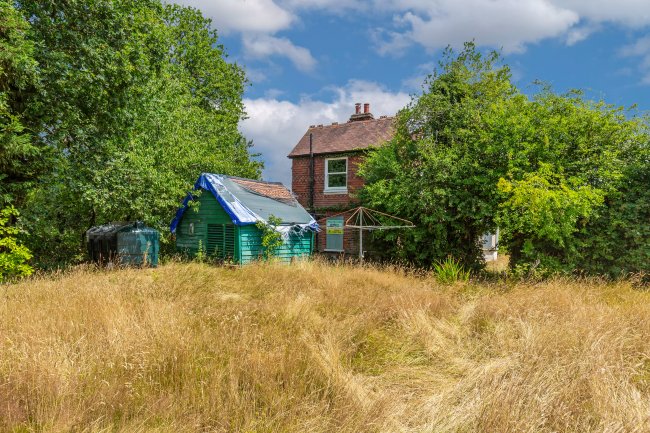 Westpark Villa The Old Dairy and West Park Farm Buildings, New Chapel, Surrey RH7 6HT 11