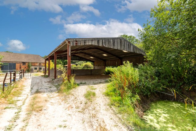 Westpark Villa The Old Dairy and West Park Farm Buildings, New Chapel, Surrey RH7 6HT 11