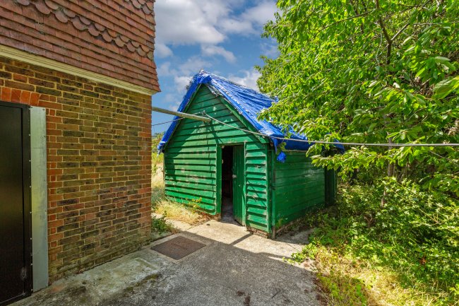 Westpark Villa The Old Dairy and West Park Farm Buildings, New Chapel, Surrey RH7 6HT 11
