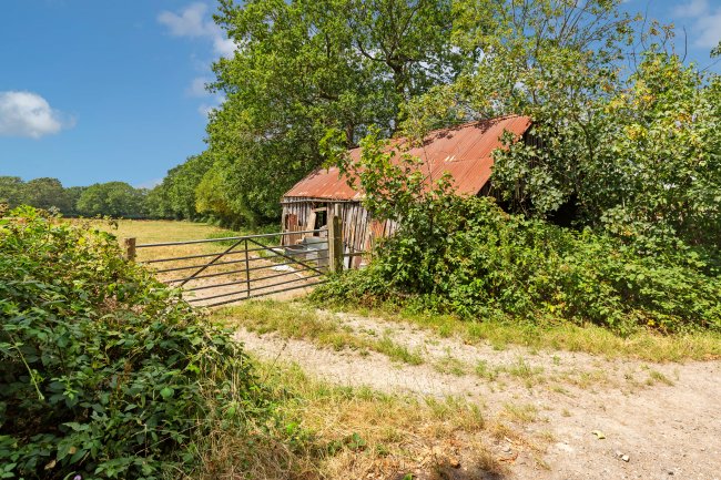 Westpark Villa The Old Dairy and West Park Farm Buildings, New Chapel, Surrey RH7 6HT 11