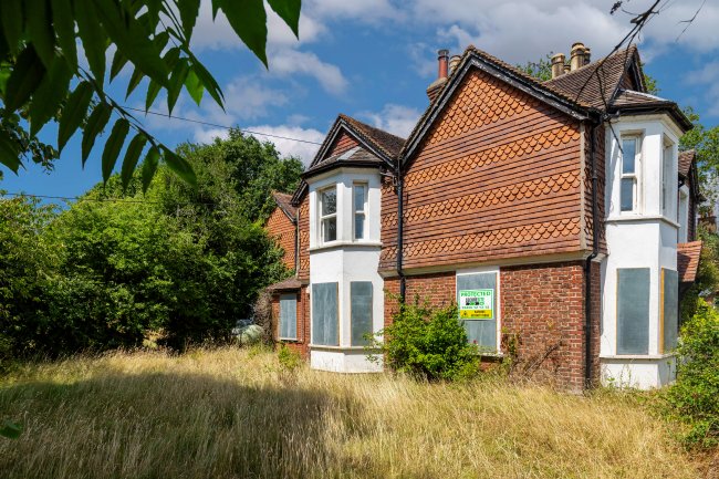 Westpark Villa The Old Dairy and West Park Farm Buildings, New Chapel, Surrey RH7 6HT 11
