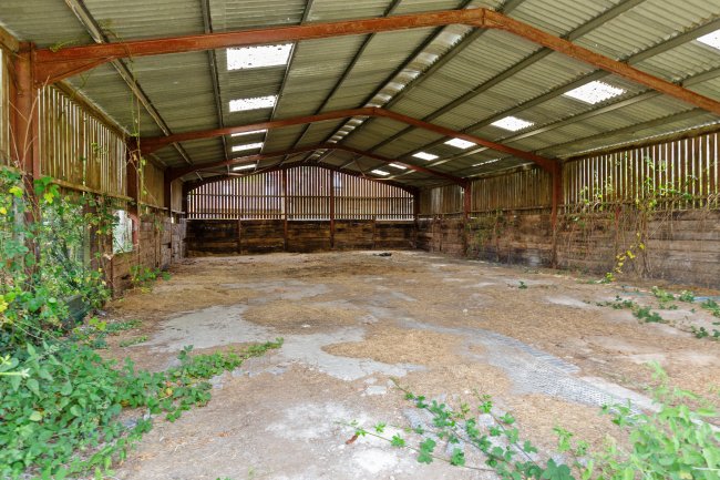 Westpark Villa The Old Dairy and West Park Farm Buildings, New Chapel, Surrey RH7 6HT 11