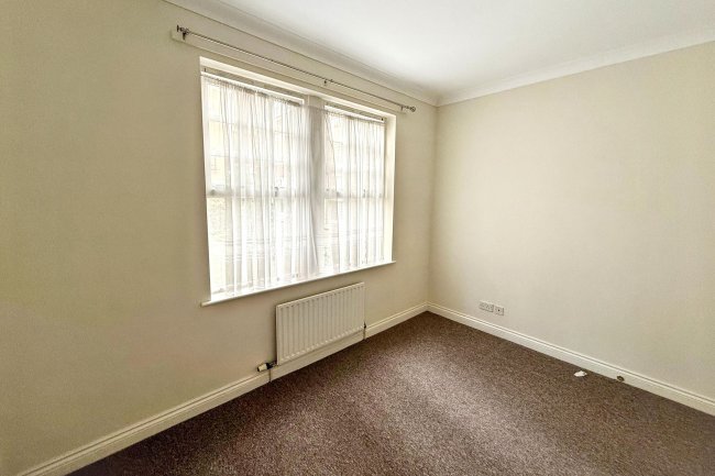 Flat 3 Melcombe Court, Melcombe Avenue, Weymouth, Dorset, DT4 7TH 74