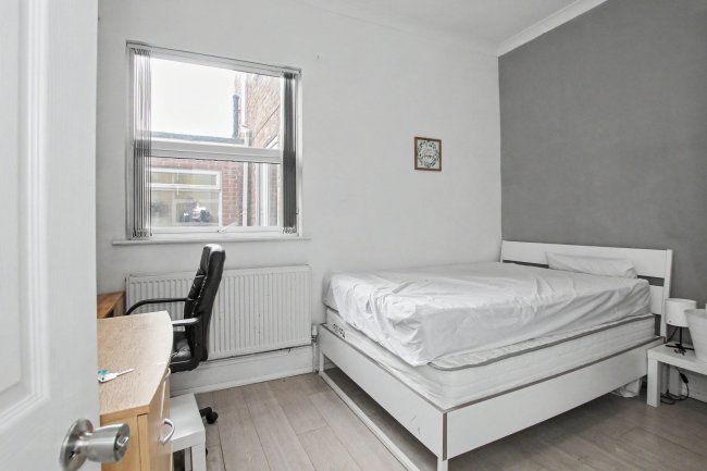 17 Charnwood Street, Derby, DE1 2GU 2