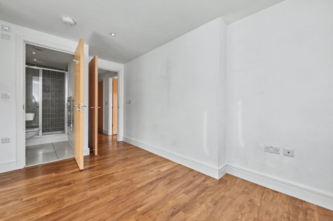 69 Tanners Wharf, Bishops Stortford, CM23 3FE 4