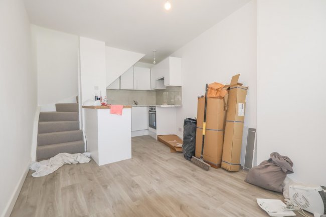 58 Ladywood Road, Surbiton, KT6 7PD 22