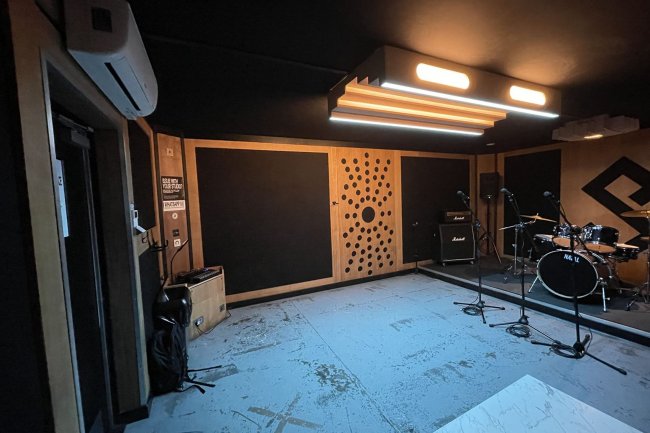 Unit 3 Media House, Hockney Road Industrial Estate, Bradford, West Yorkshire BD8 9HQ 8