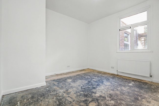 Flat A, 52 Brackenbury Road, Preston, Lancashire, PR1 7UQ 78