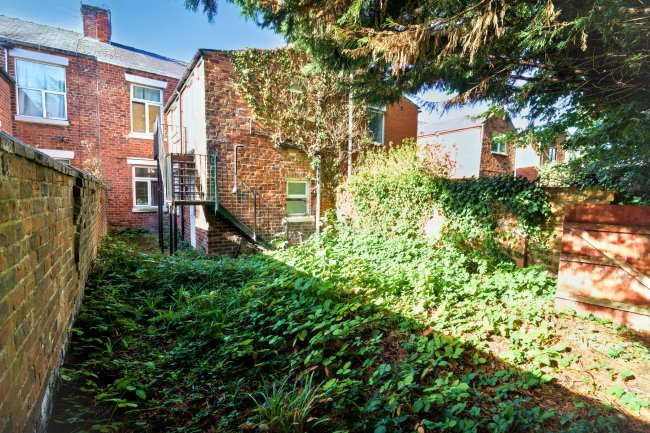 Flat A, 52 Brackenbury Road, Preston, Lancashire, PR1 7UQ 78