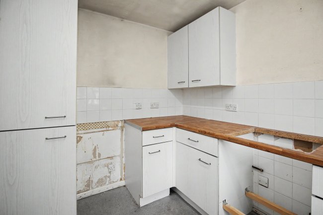 15 Hawkshead Drive, Hawkshead, Bradford, West Yorkshire, BD5 0TJ 79