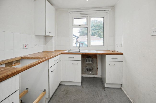 15 Hawkshead Drive, Hawkshead, Bradford, West Yorkshire, BD5 0TJ 79