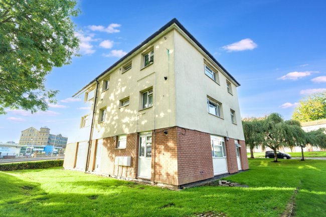 47E Hawkshead Drive, Hawkshead, Bradford, West Yorkshire, BD5 0TJ 88