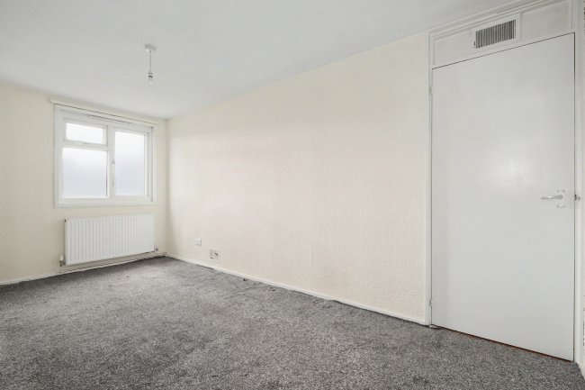 47E Hawkshead Drive, Hawkshead, Bradford, West Yorkshire, BD5 0TJ 88