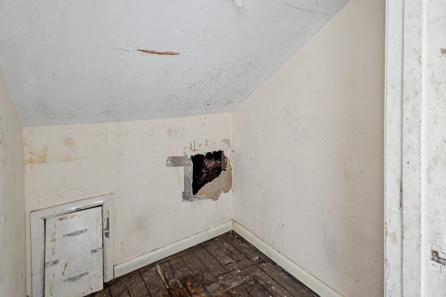 49 Bayswater Crescent, Leeds, West Yorkshire, LS8 5QG 97