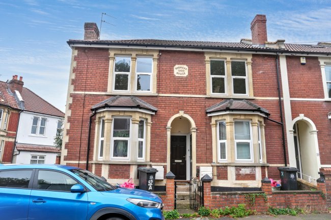 52B Roseberry Avenue, St Werburghs, Bristol, BS2 9TN 8