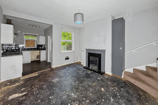 41 Frederick Terrace, Blackley, Manchester, M9 8GT 17
