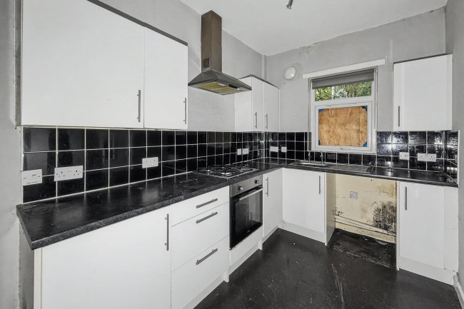 41 Frederick Terrace, Blackley, Manchester, M9 8GT 17